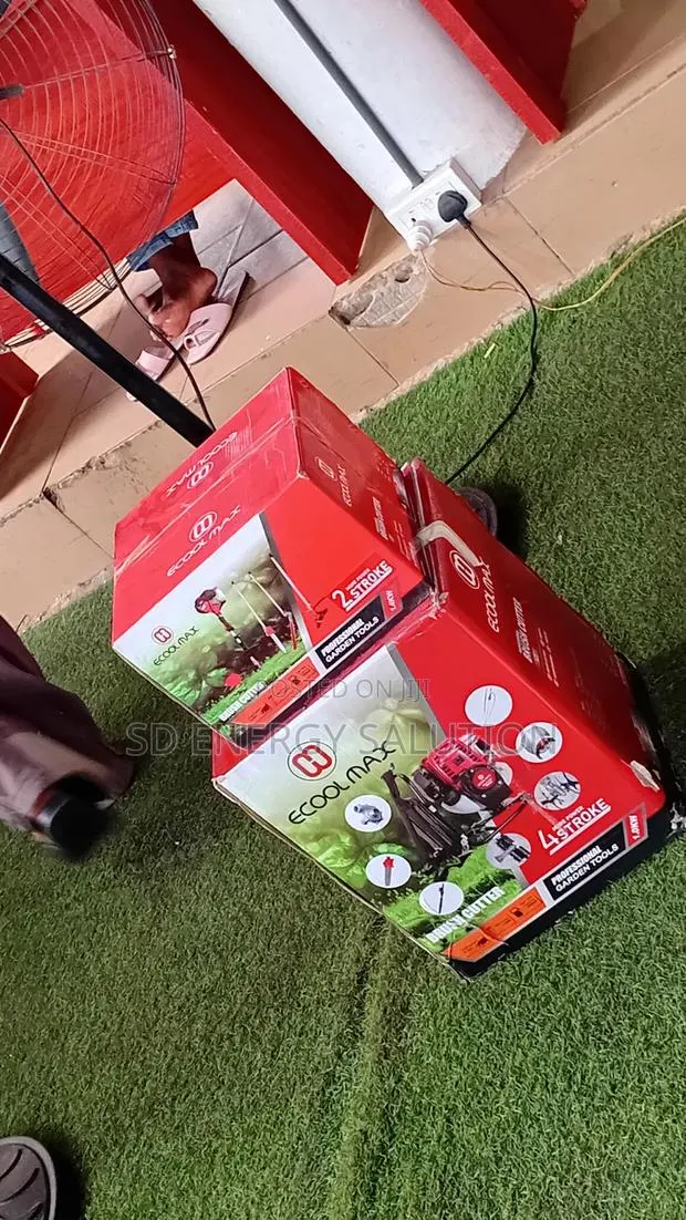 Ecoolmax Reliable Petrol Brush Cutter for Agricultural Work · Photo 1