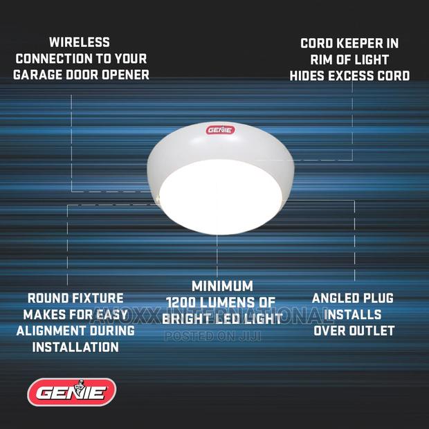 Genie 6072h-O Residential Wall Mounted Garage Door Opener · Photo 7
