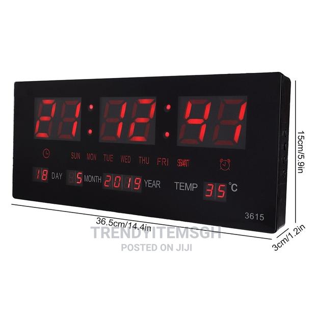 Led Display Digital Clock Date Temperature Wall Clock · Photo 8