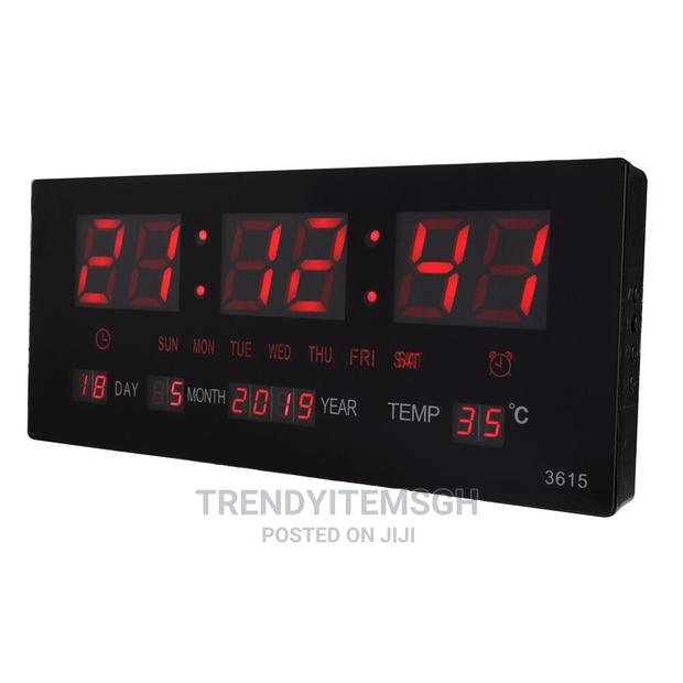 Led Display Digital Clock Date Temperature Wall Clock · Photo 7