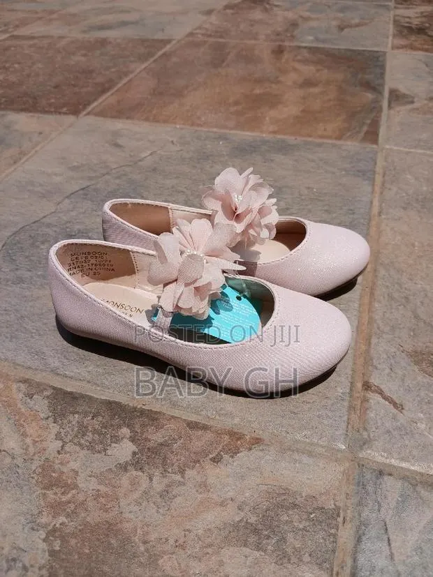 Moonsoon Children Pink Ballet Shoe With A Bow For Kids · Photo 2