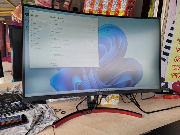 Acer 27inch Qhd Curved Monitor · Photo 5