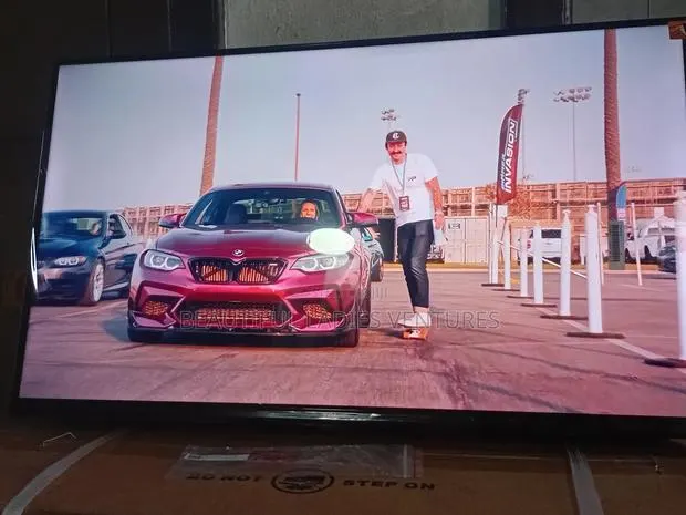 TCL 32-Inch Compact Entertainment Tv · Photo 1