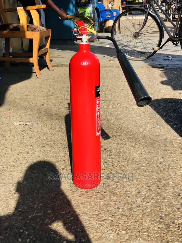3kg C02 Fire Extinguisher · Photo 1