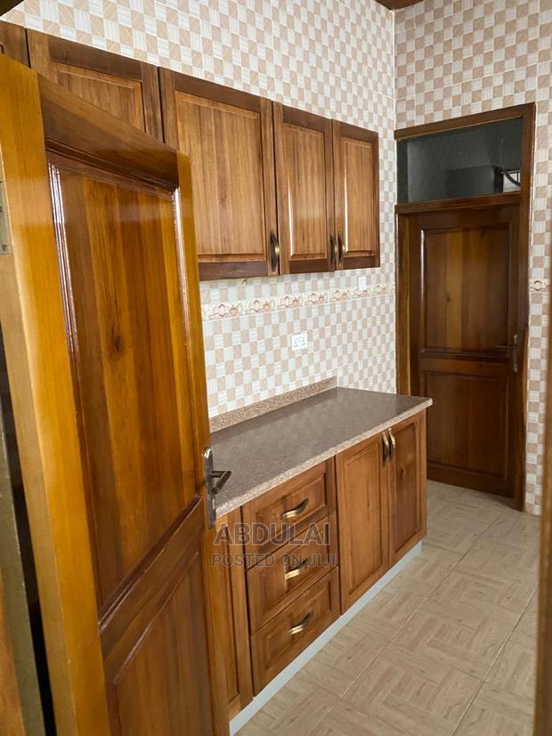 5bdrm House in Boshy, Pillar 2 for Rent · Photo 5
