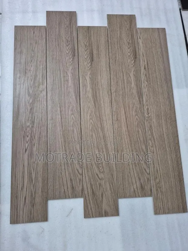 Indian (Parquet) Porcelain · Photo 1