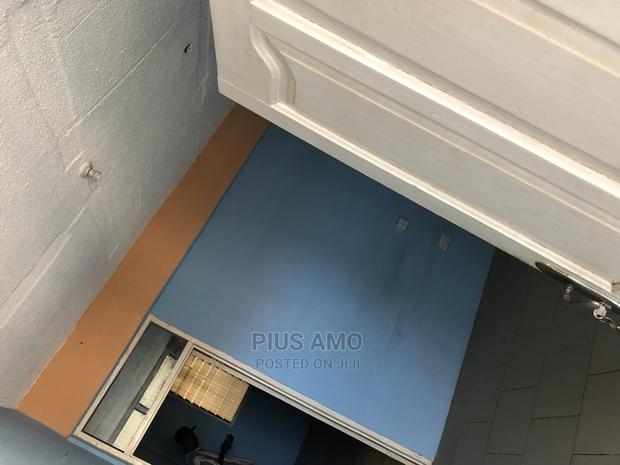 Wall and Gated Chamber and Hall Self Contained at Nungua · Photo 4