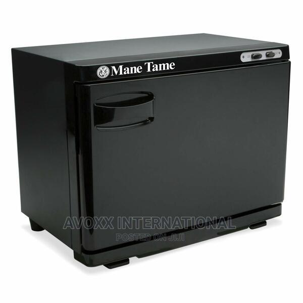 Mane Tame Professional Barber Large Towel War · Photo 1