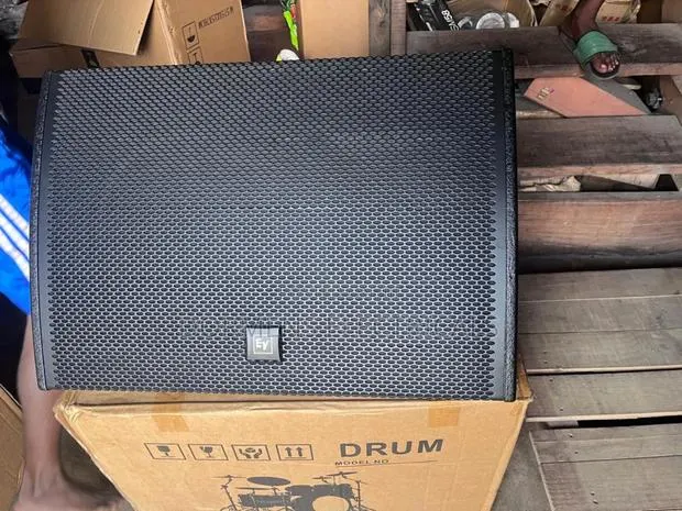 Stage Monitor 15 · Photo 1