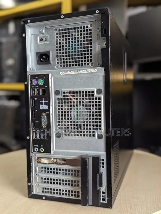 Desktop Computer Dell Precision 3000 16GB Intel Core i7 HDD+SSD 256GB · Photo 1