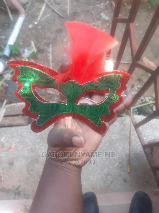 Party Mask · Photo 1