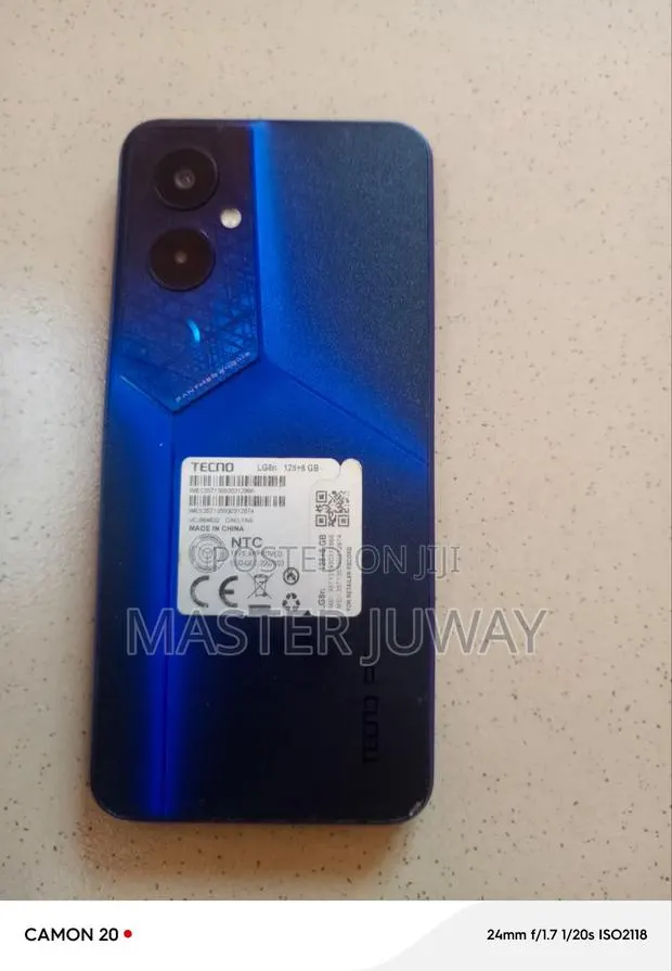 Tecno Pova 4 Pro 256 GB Blue · Photo 1