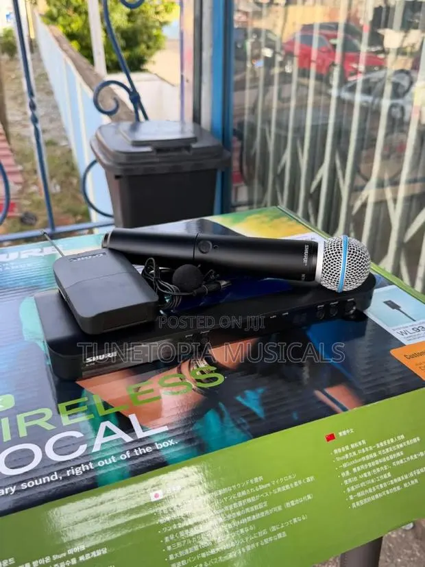 Shure Beta58a Hand and Lapel Wireless Microphone · Photo 1