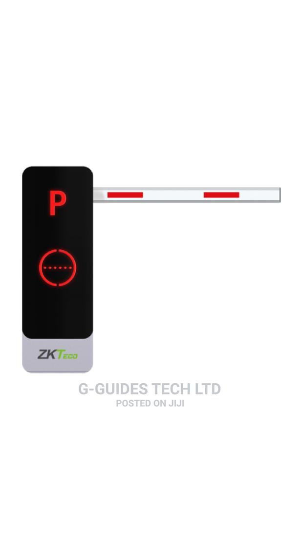 Zkteco Bg1030 Parking Barrier With 3M Boom · Photo 2