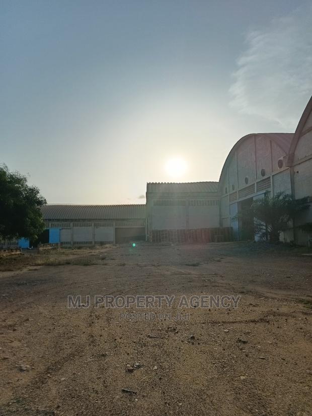 21,500 Sqm Warehouse at Tema · Photo 2