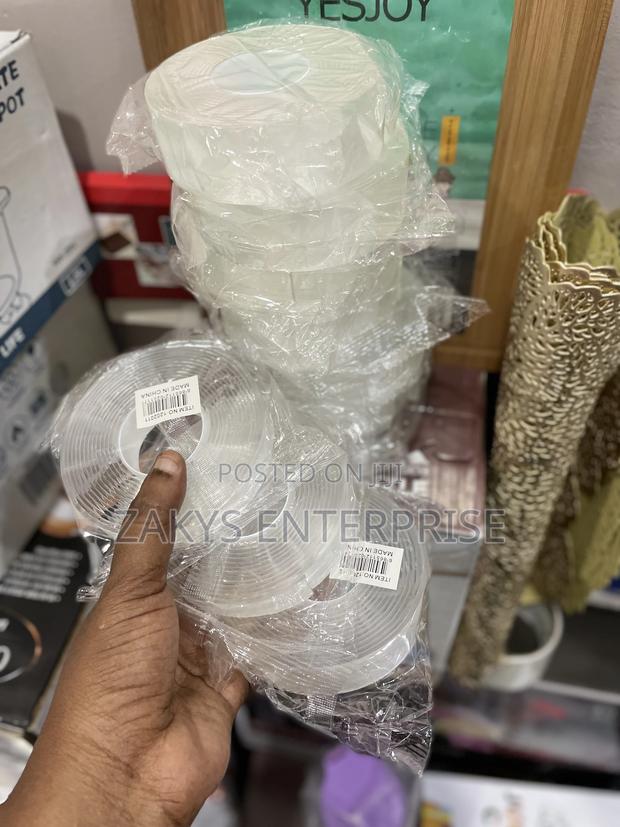 Nano Adhesive Tape · Photo 2