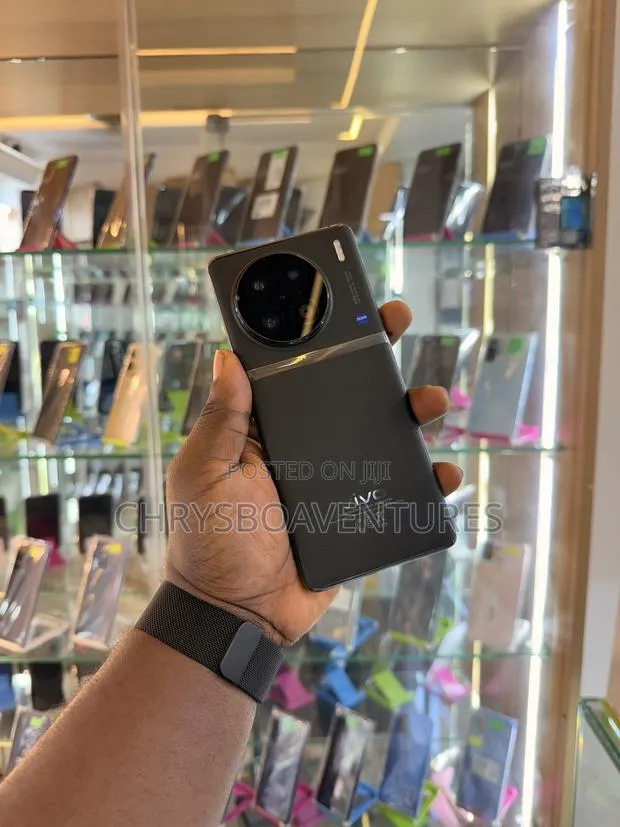 Vivo X90 Pro 256 GB Black · Photo 1