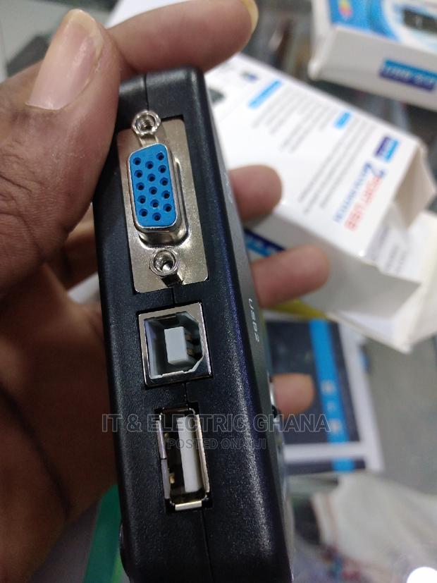 2 Port Vga KVM Switch · Photo 5