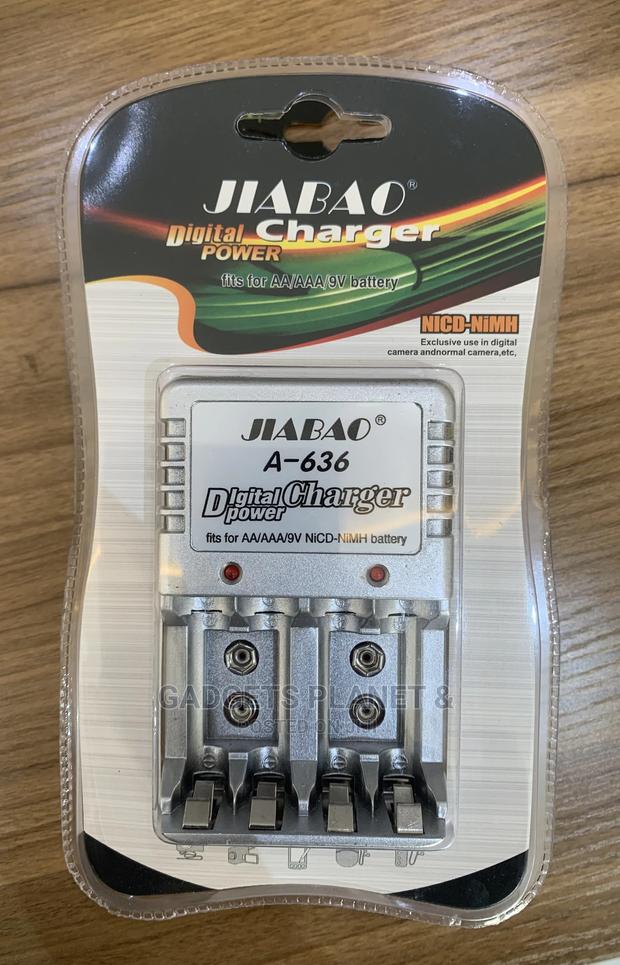 JIABAO JB-636 Rechargeable Battery Charger For AA/AAA/9V · Photo 5