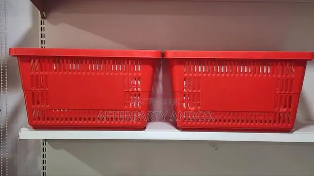 Shopping Baskets · Photo 1