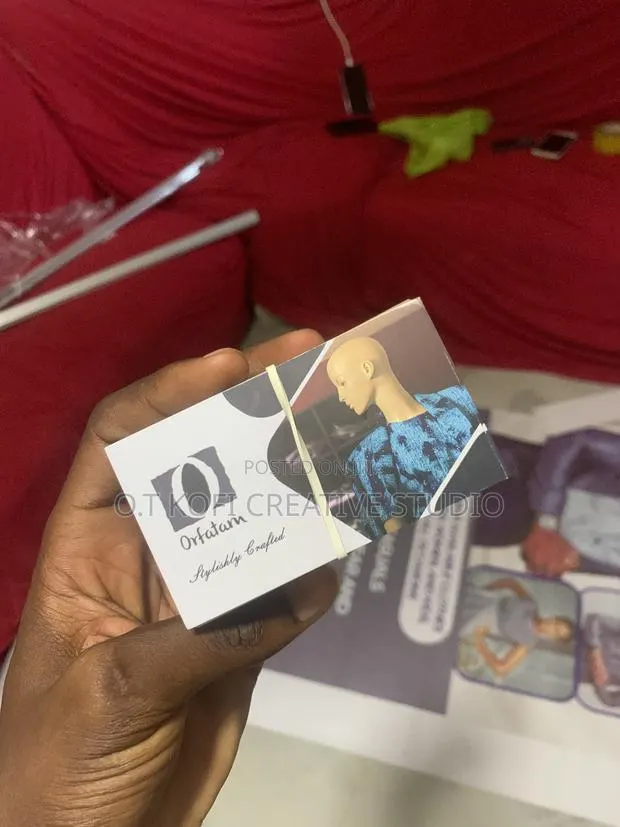 Business Card / Complimentary Design Abd Print · Photo 1