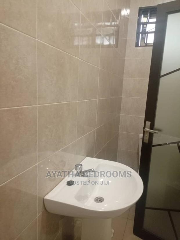 5bdrm House in Ayathar Bedroom, Teshie for Rent · Photo 7