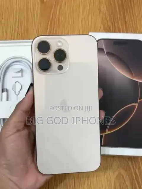 Apple iPhone 16 Pro Max 512 GB Gold · Photo 1