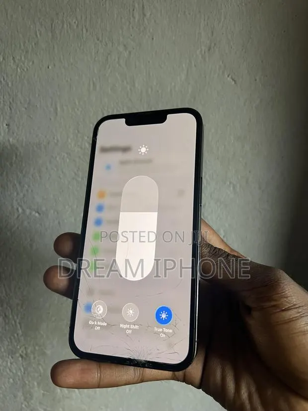Apple iPhone 13 Pro 128 GB Graphite · Photo 1