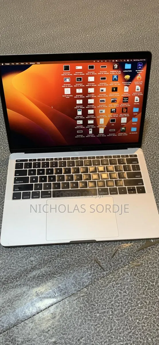 Laptop Apple MacBook Pro 2017 8GB Intel Core i5 SSD 256GB · Photo 1