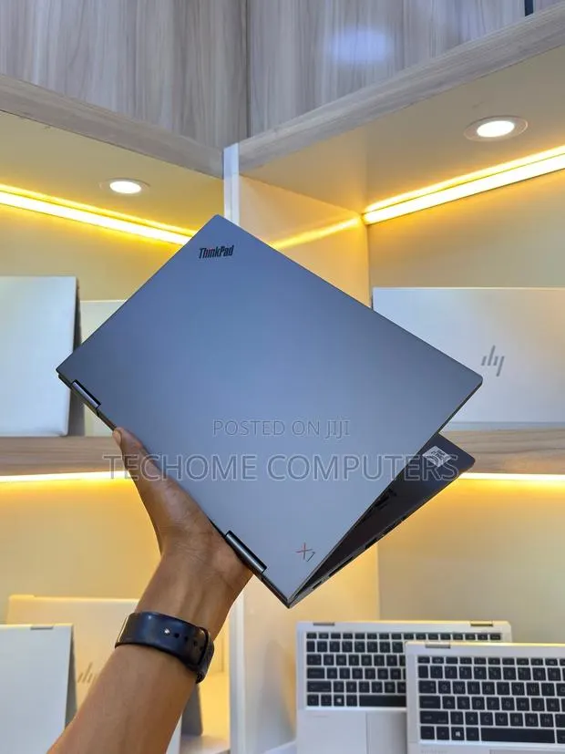 Laptop Lenovo ThinkPad X1 Yoga 16GB Intel Core i7 SSD 512GB · Photo 1