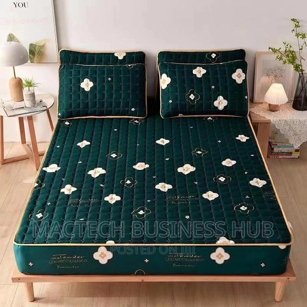 Waterproof Bedcovers · Photo 3