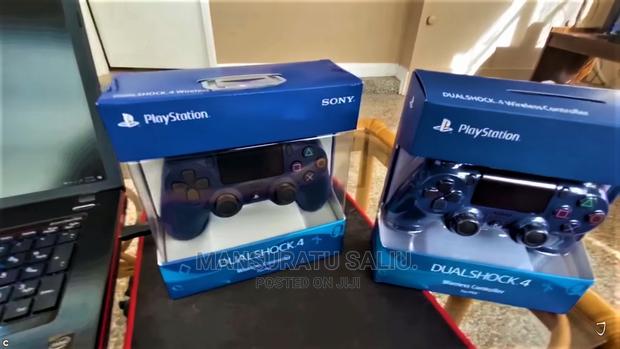 Game Controller Dualshock 4 Controller · Photo 1