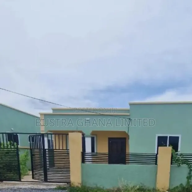 3bdrm House in Adom City Comm. 25, Tema Metropolitan for sale · Photo 1