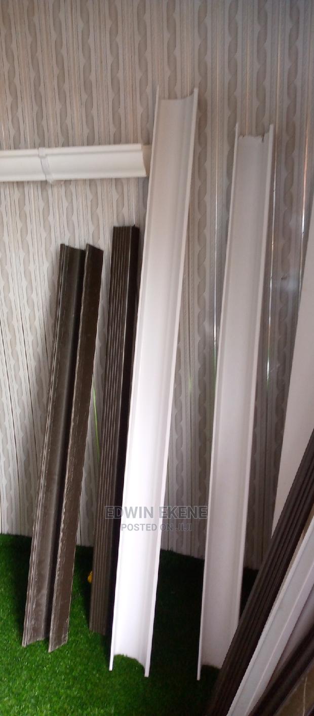 Plsatic Rain Gutter · Photo 2