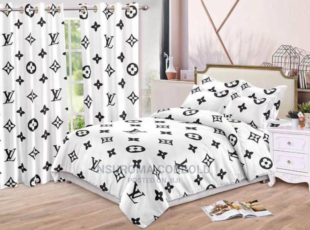 8 Pillowcases Beddings And Curtains · Photo 2