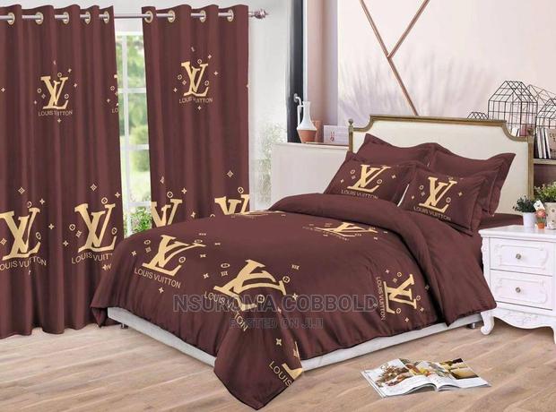 8 Pillowcases Beddings And Curtains · Photo 5