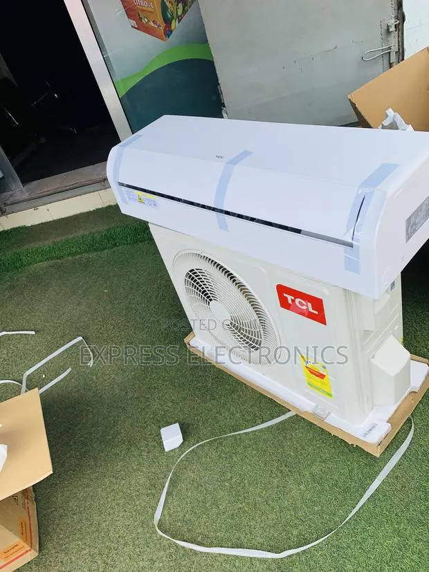 Limited Stock White R410 Gas White TCL 2.5hp · Photo 1