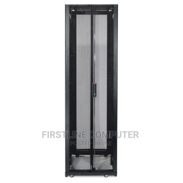 Apc Netshelter Sx, Server Rack · Photo 4
