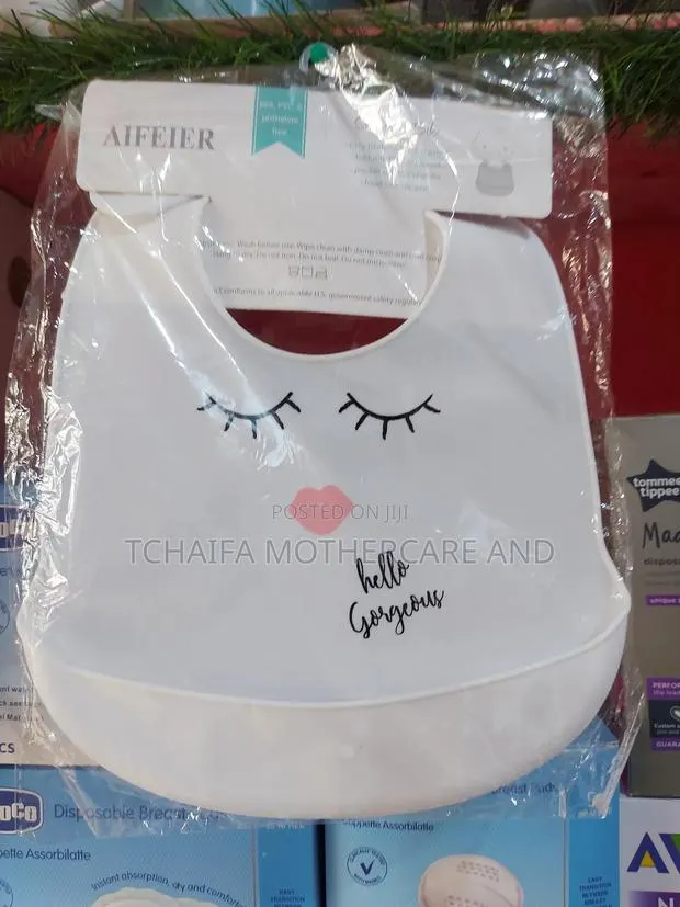 Silicone Bib · Photo 1