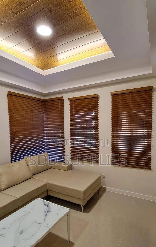 Wooden Blinds Curtains Luxurious Texture · Photo 5