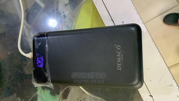 Demaco 50,000 Power Bank · Photo 3