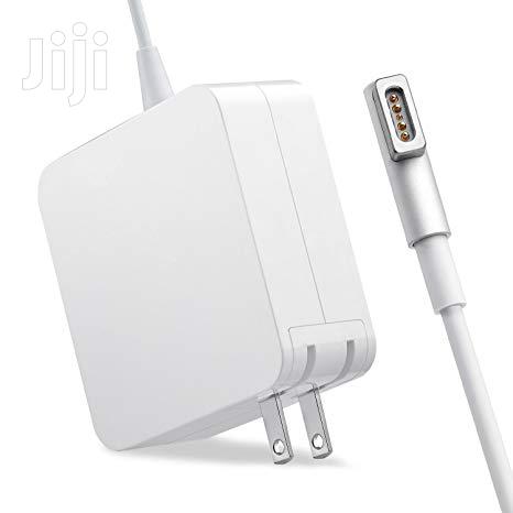 Mac Book Pro Charger · Photo 2