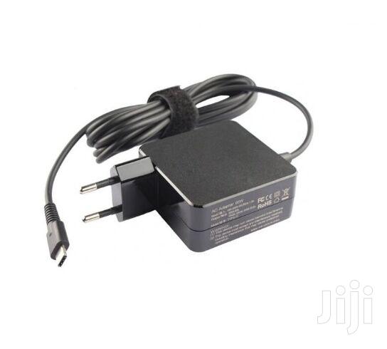 HP Type C Charger · Photo 1