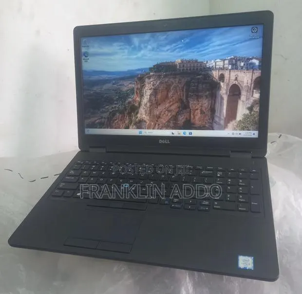 Laptop Dell Latitude E5570 8GB Intel Core i5 HDD 500GB · Photo 1