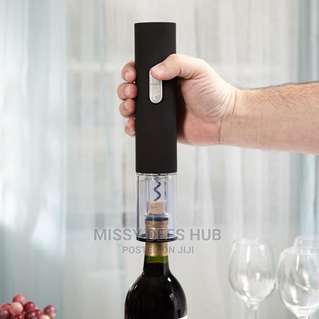 2in1 Wine Opener - Battery Operated · Photo 5