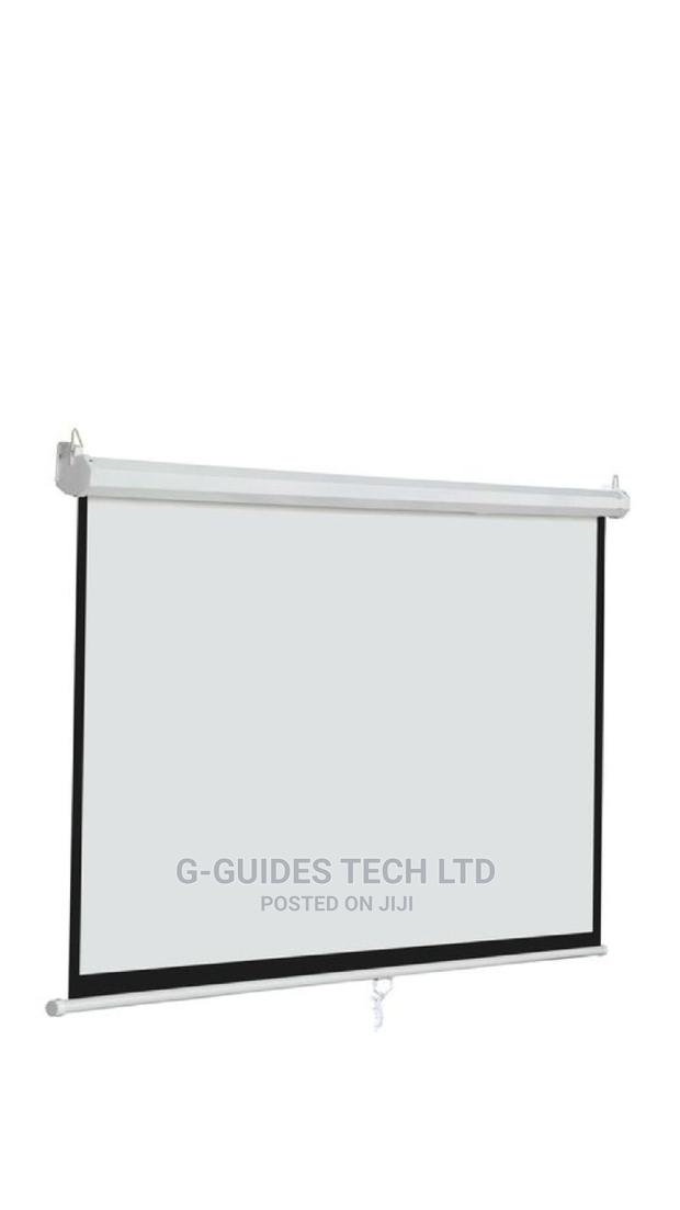200cm × 200cm Manual Projector Screen · Photo 1