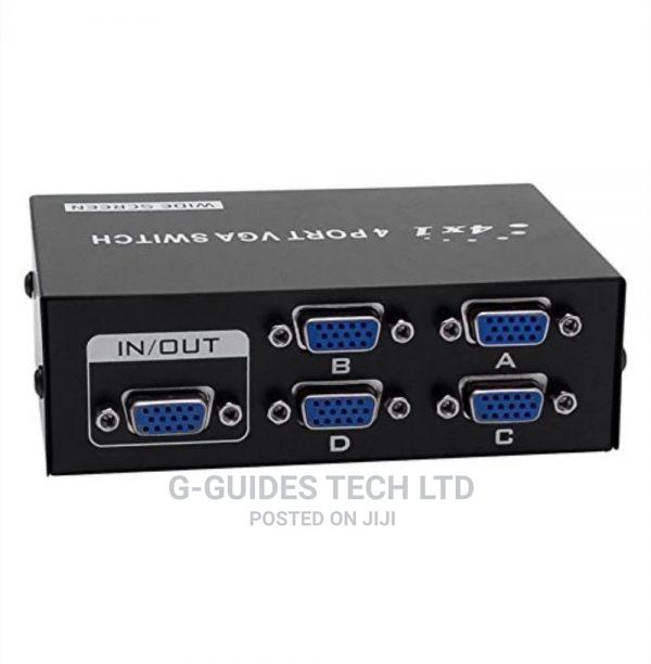 4port VGA Splitter 200mhz · Photo 2