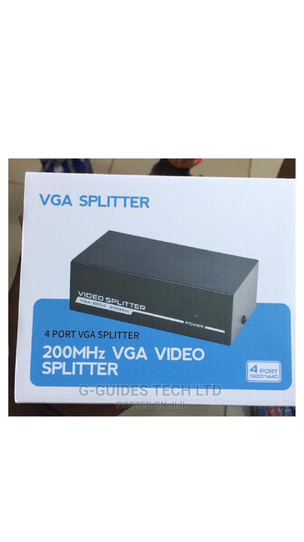 4port VGA Splitter 200mhz · Photo 1