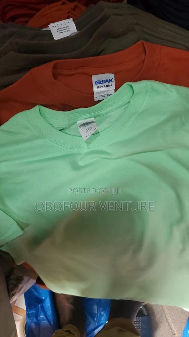 Quality Plain T Shirts · Photo 2