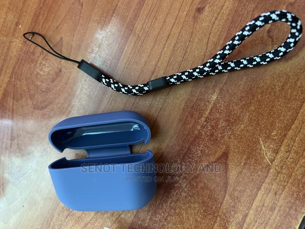 Airpods Pro ( Gen 2 and 1) Silicon Case · Photo 3